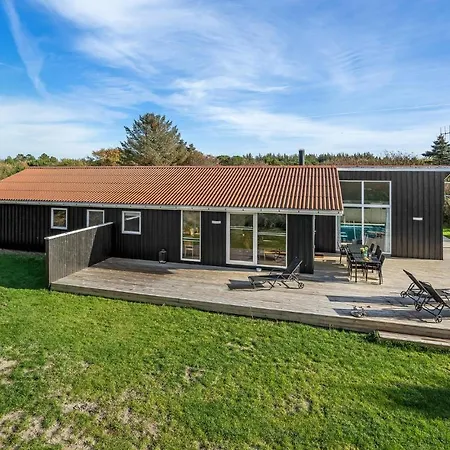 Vakantiehuis In With Kitchen *